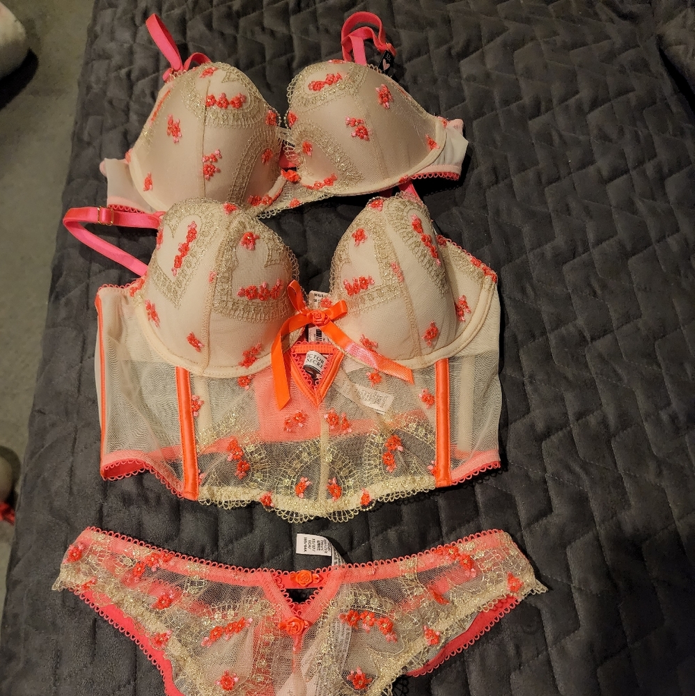 32 c and XS set